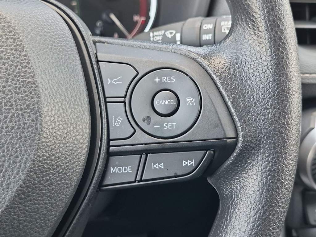 Thumbnail: 2025 Toyota RAV4 - 30