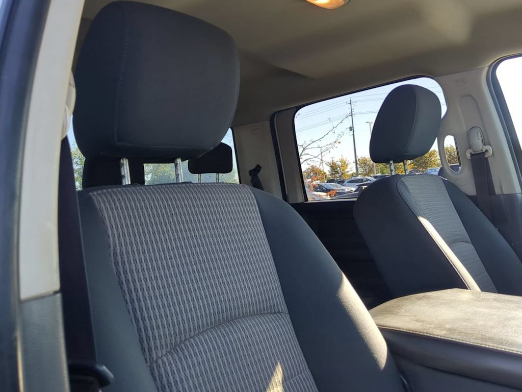 Thumbnail: 2010 Dodge Ram 2500 - 31
