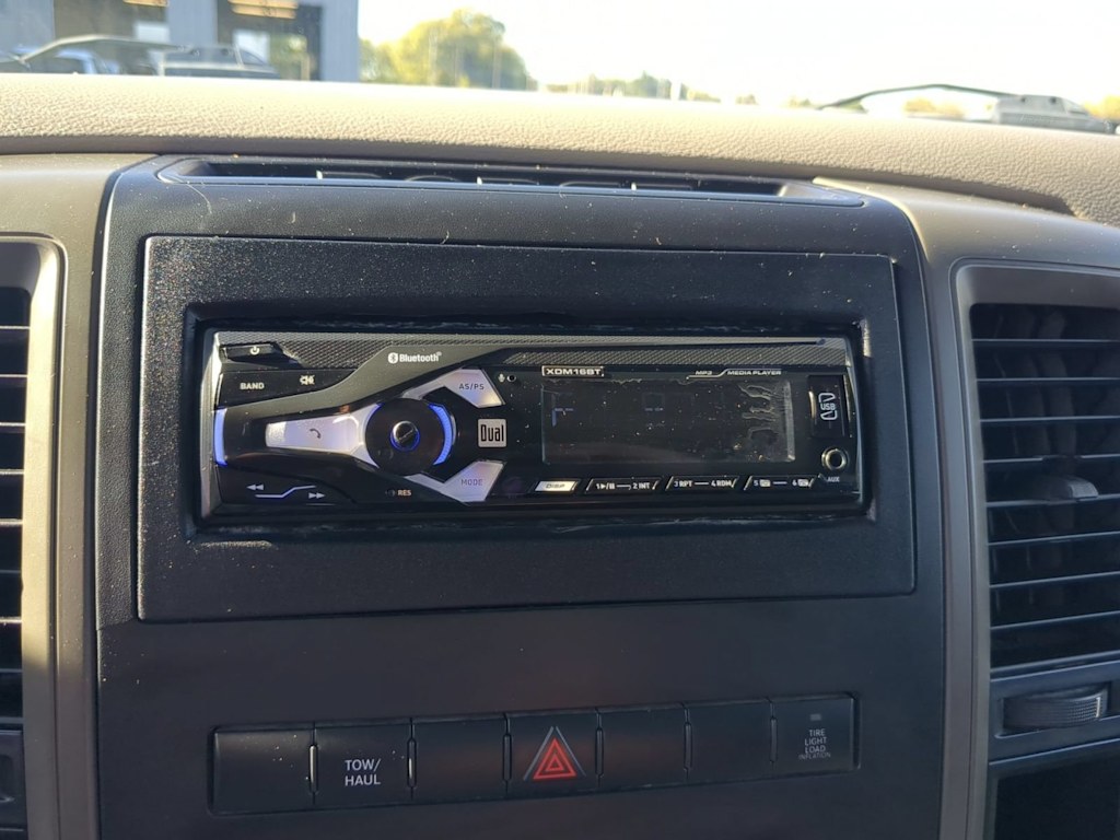Thumbnail: 2010 Dodge Ram 2500 - 14
