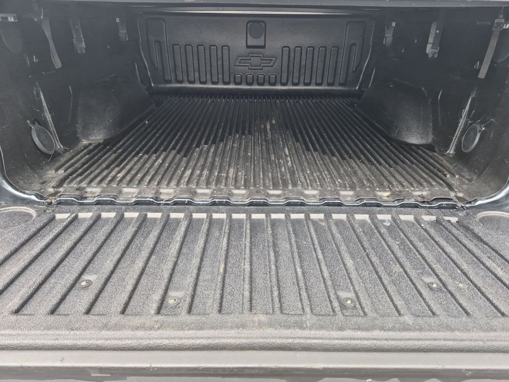 Thumbnail: 2018 Chevrolet Silverado 1500 - 18
