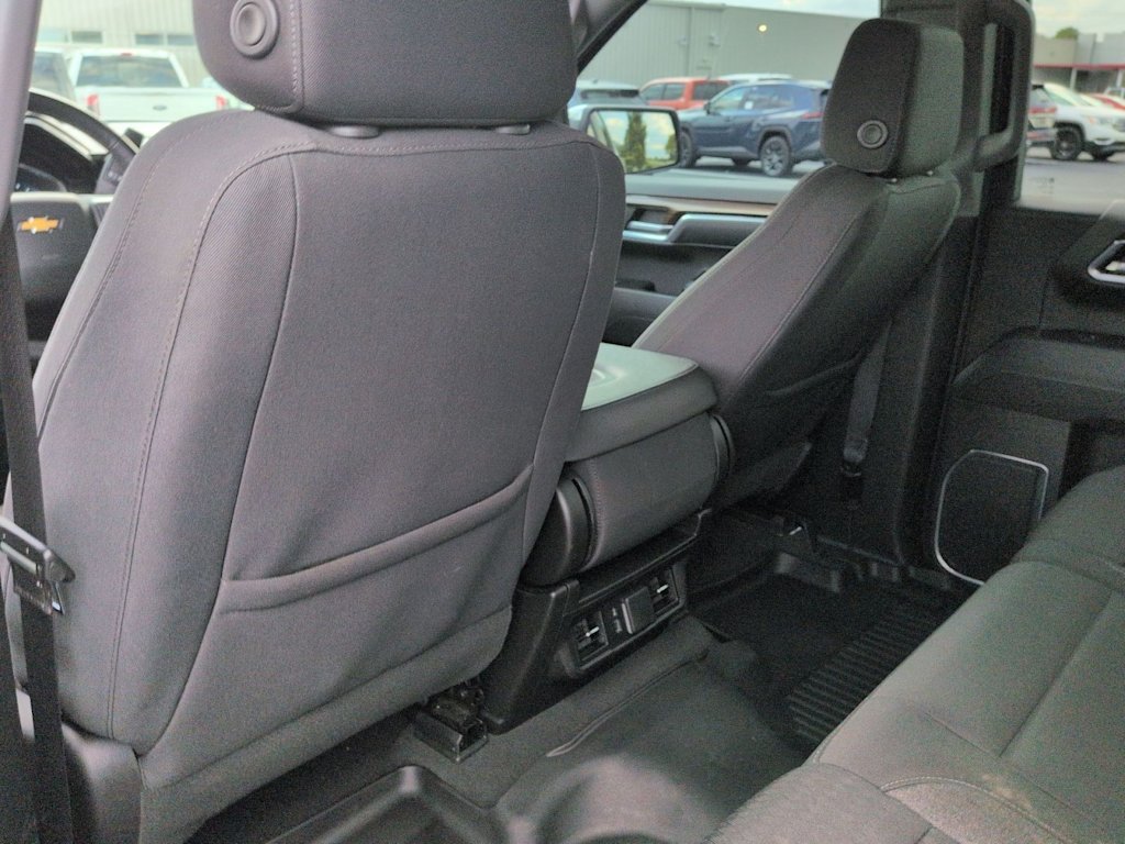 Thumbnail: 2023 Chevrolet Silverado 1500 - 13