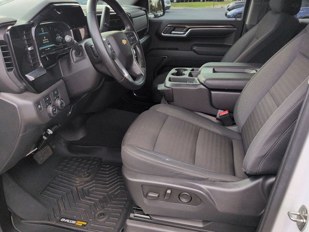 Thumbnail: 2023 Chevrolet Silverado 1500 - 12