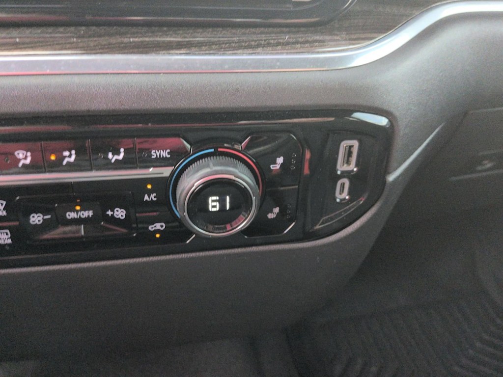 Thumbnail: 2023 Chevrolet Silverado 1500 - 36