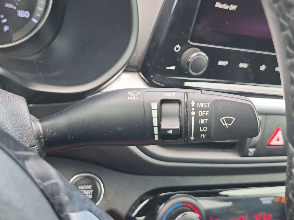 Thumbnail: 2023 Kia Forte - 31