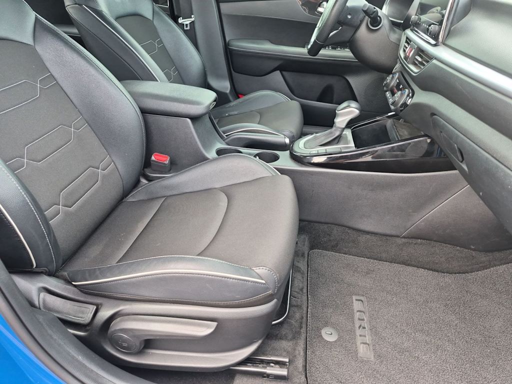 Thumbnail: 2023 Kia Forte - 11