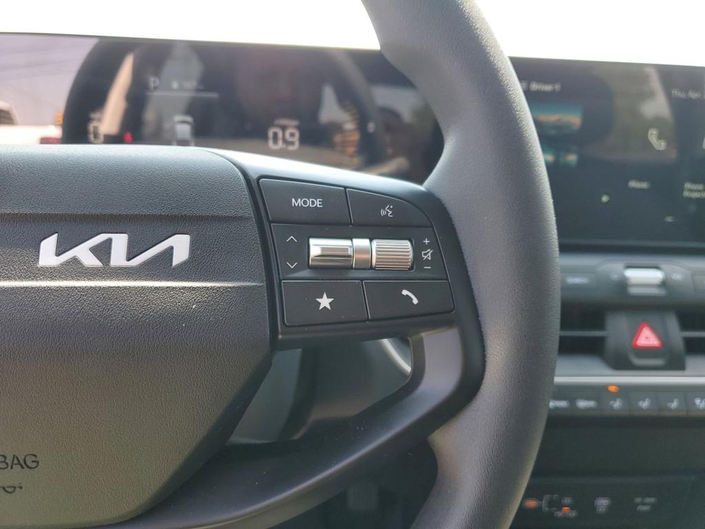 Thumbnail: 2025 Kia K4 - 26