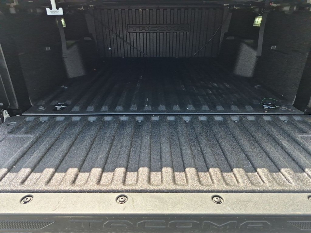Thumbnail: 2024 Toyota Tacoma - 18