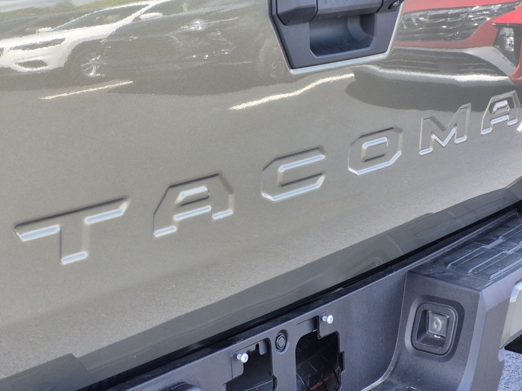 Thumbnail: 2024 Toyota Tacoma - 25