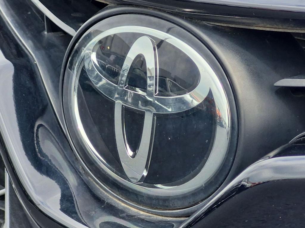Thumbnail: 2022 Toyota Camry - 7