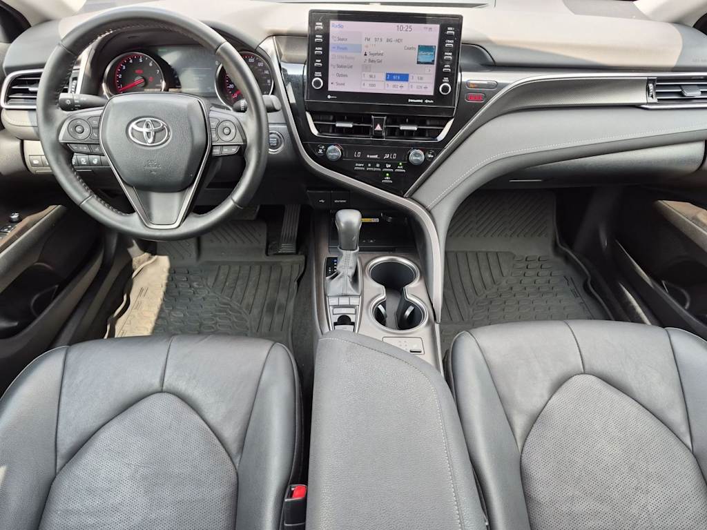 Thumbnail: 2022 Toyota Camry - 10