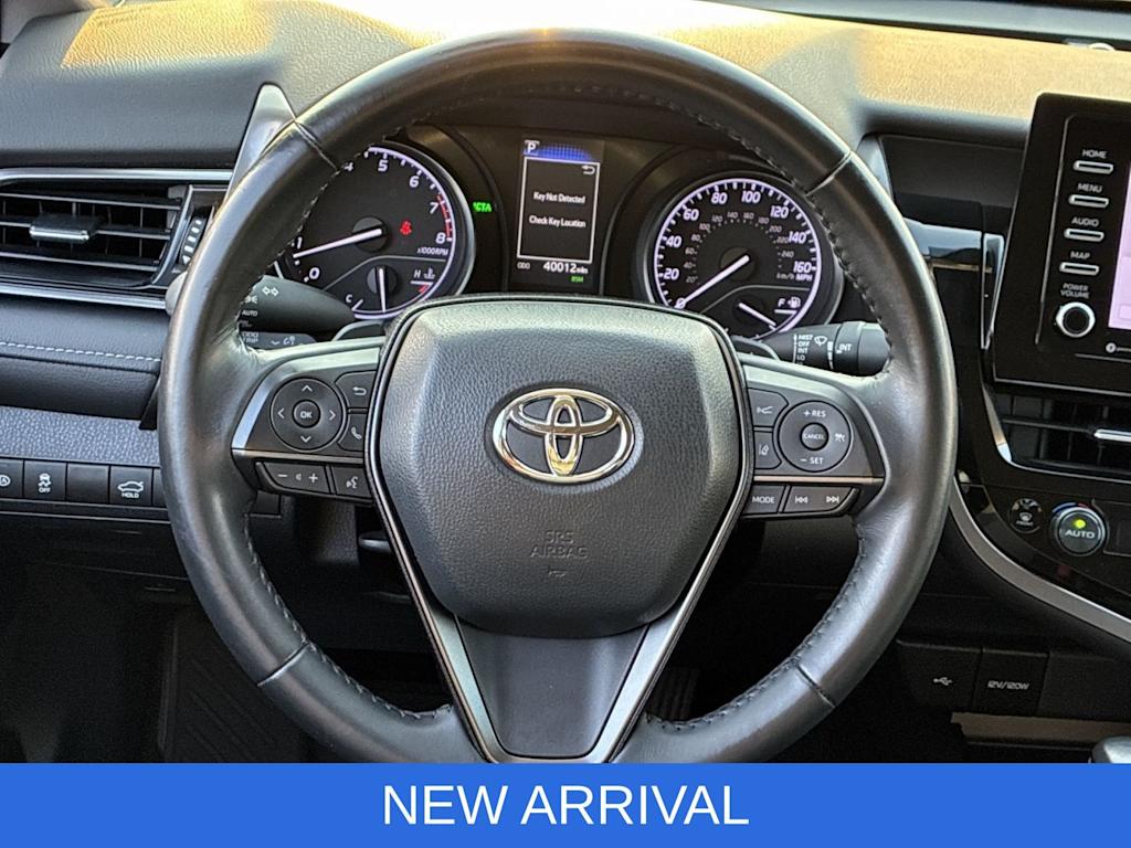 Thumbnail: 2023 Toyota Camry - 12