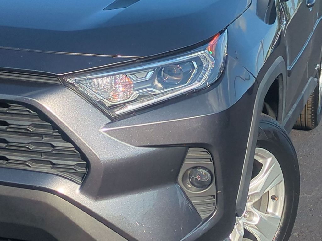 Thumbnail: 2021 Toyota RAV4 - 24