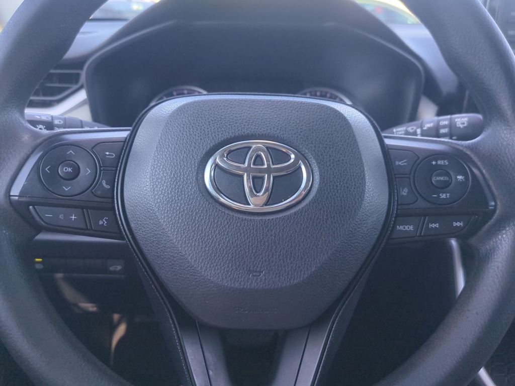 Thumbnail: 2021 Toyota RAV4 - 30