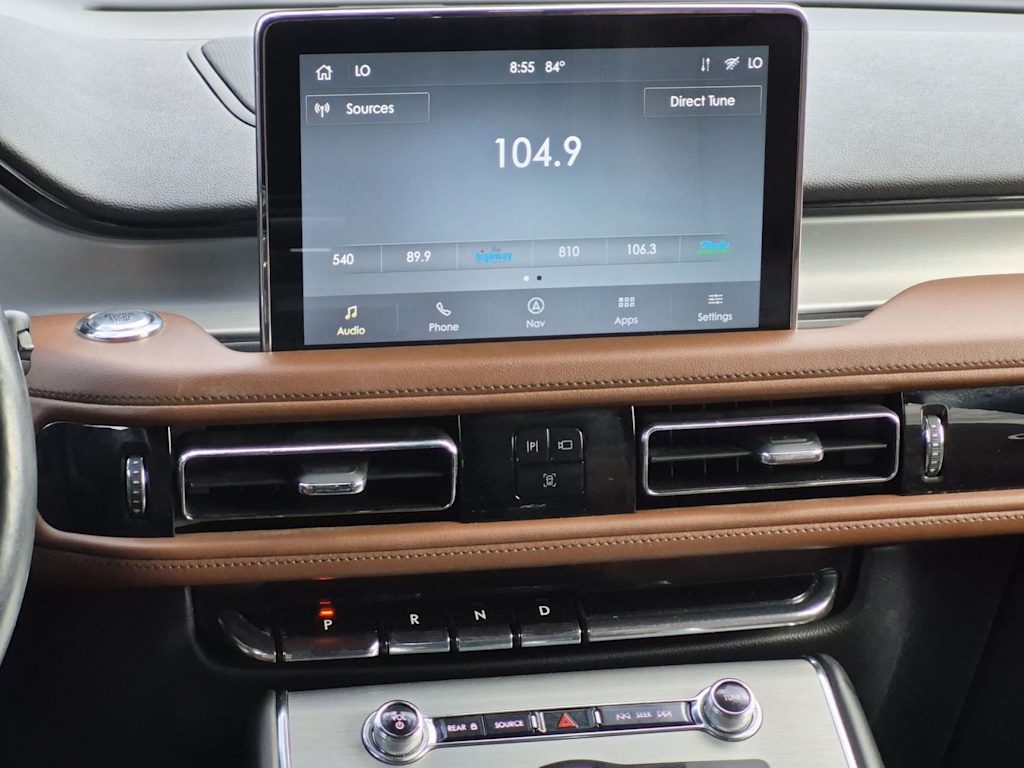 Thumbnail: 2020 Lincoln Aviator - 37