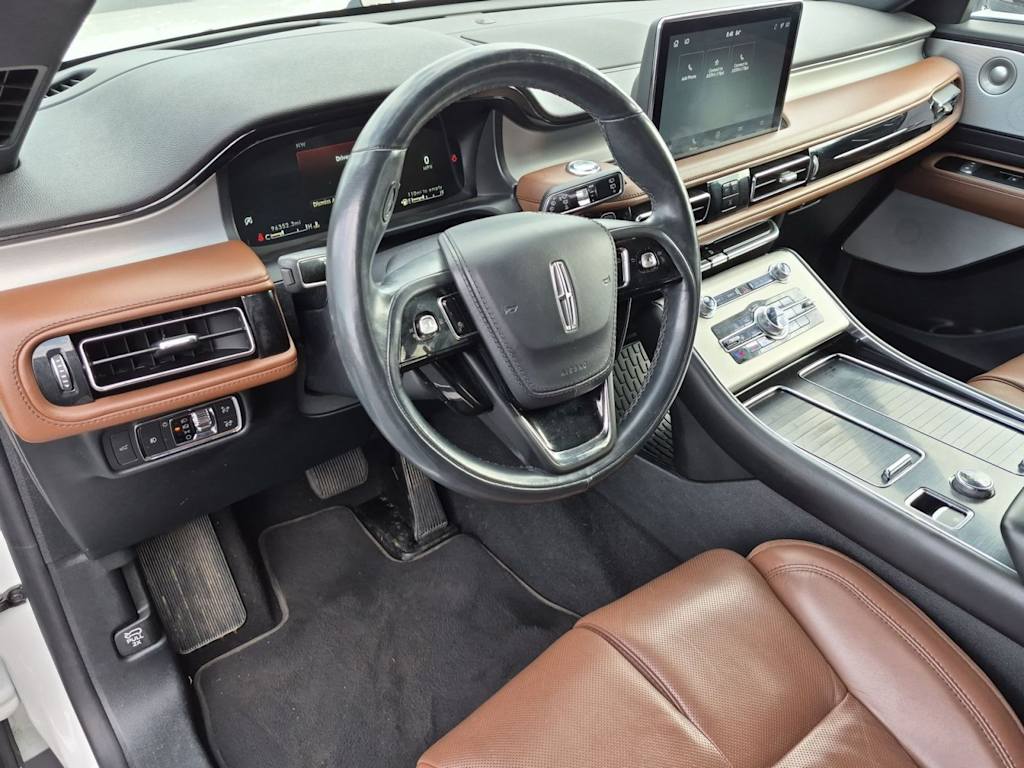 Thumbnail: 2020 Lincoln Aviator - 2
