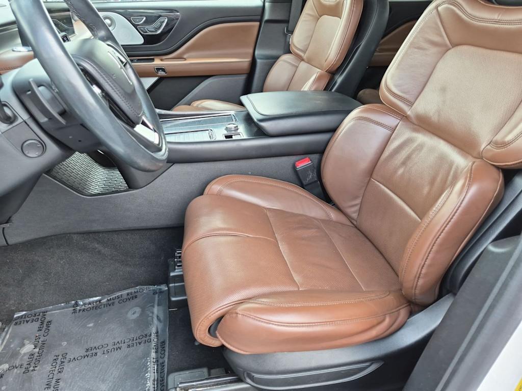 Thumbnail: 2020 Lincoln Aviator - 11