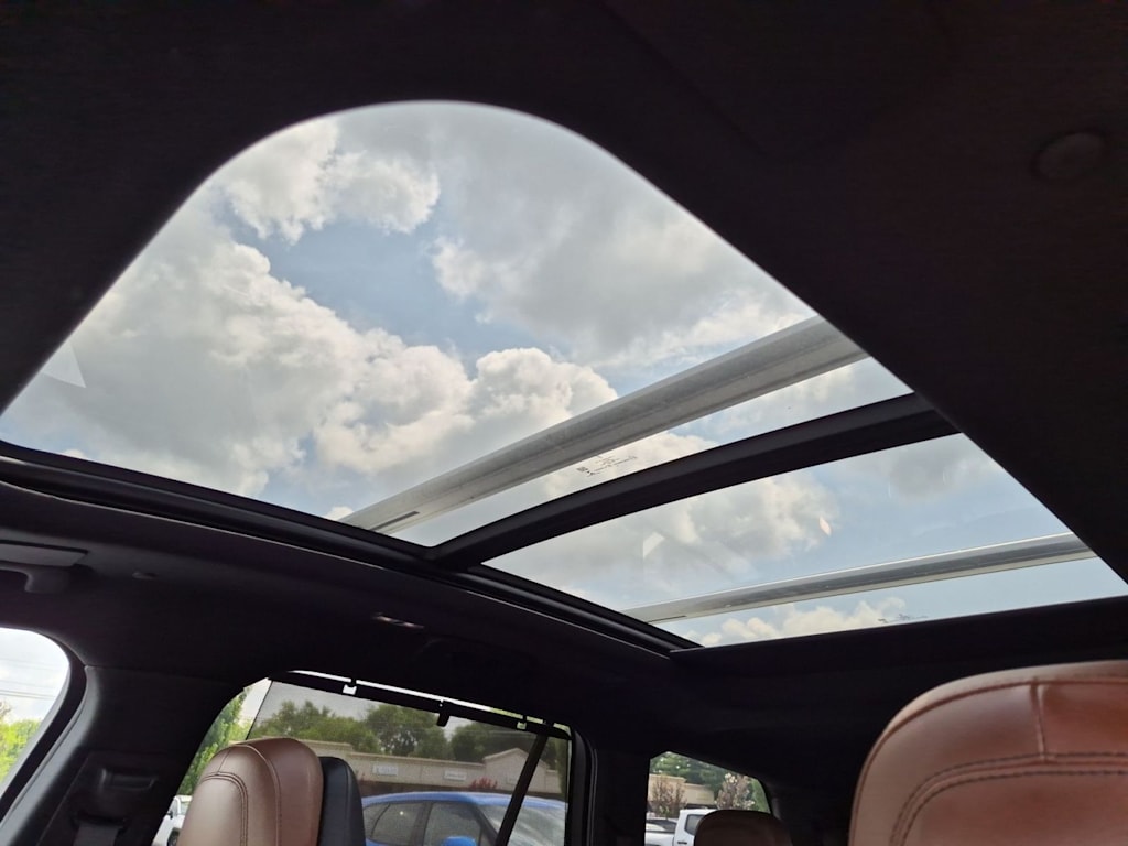 Thumbnail: 2020 Lincoln Aviator - 24