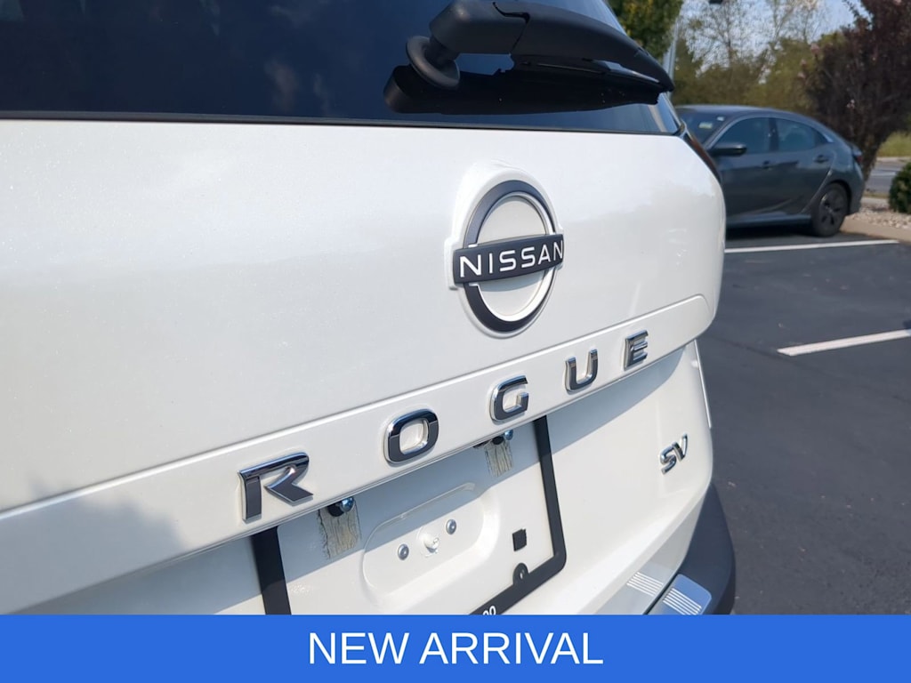 Thumbnail: 2023 Nissan Rogue - 30