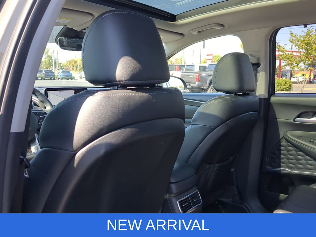 Thumbnail: 2023 Hyundai Santa Fe - 13