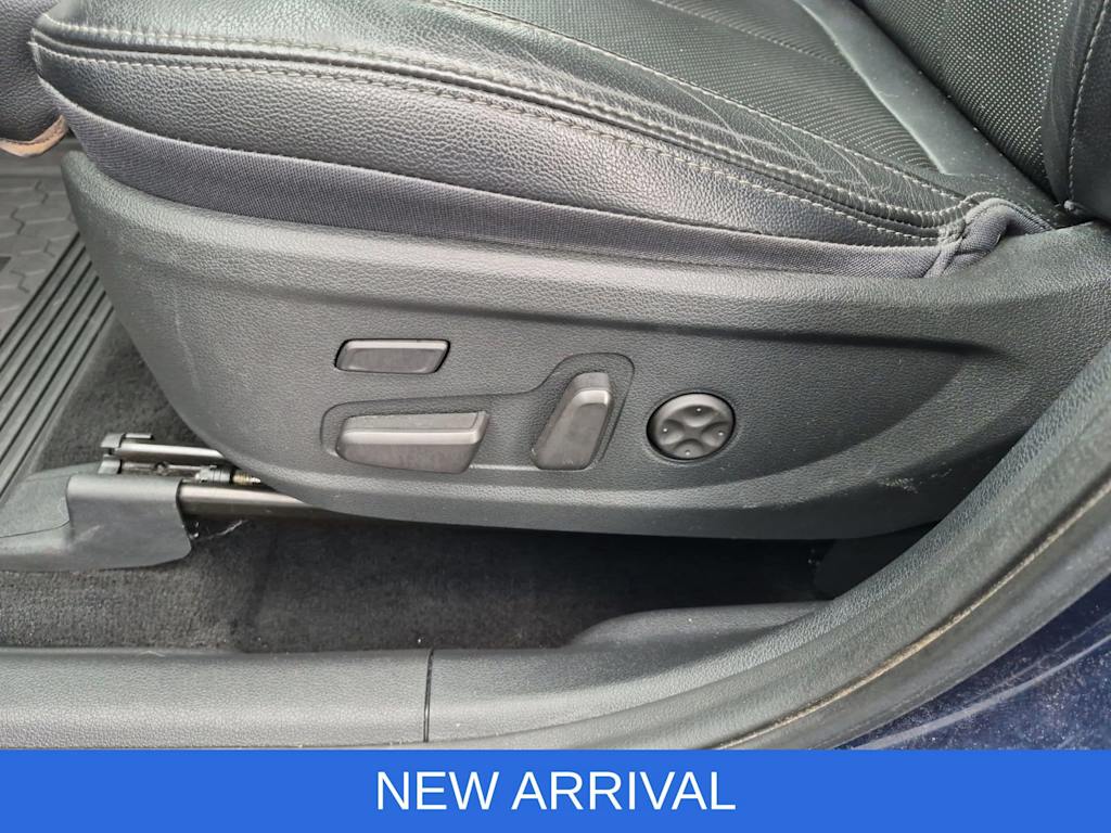 Thumbnail: 2019 Hyundai Santa Fe - 21