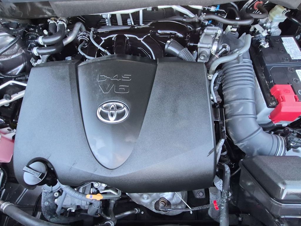 Thumbnail: 2022 Toyota Highlander - 9
