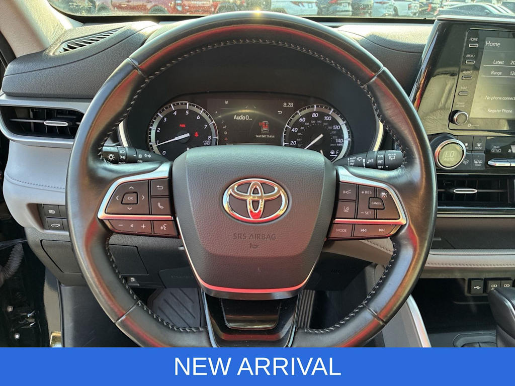 Thumbnail: 2021 Toyota Highlander - 13