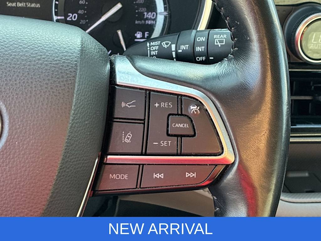 Thumbnail: 2021 Toyota Highlander - 28