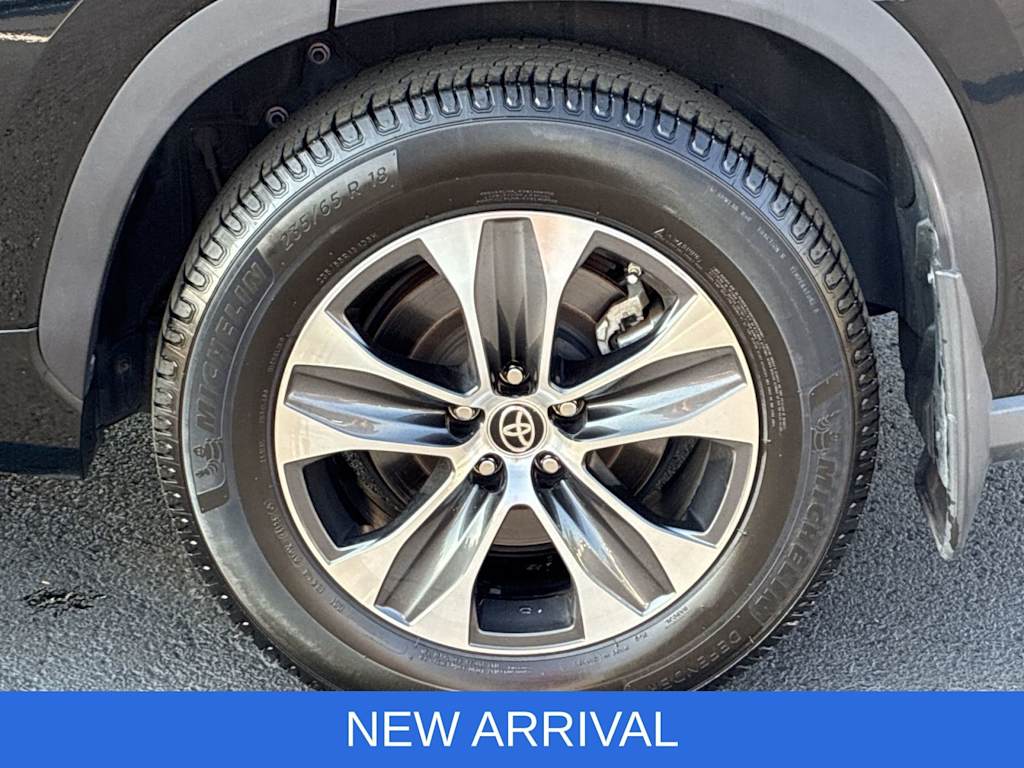 Thumbnail: 2021 Toyota Highlander - 23