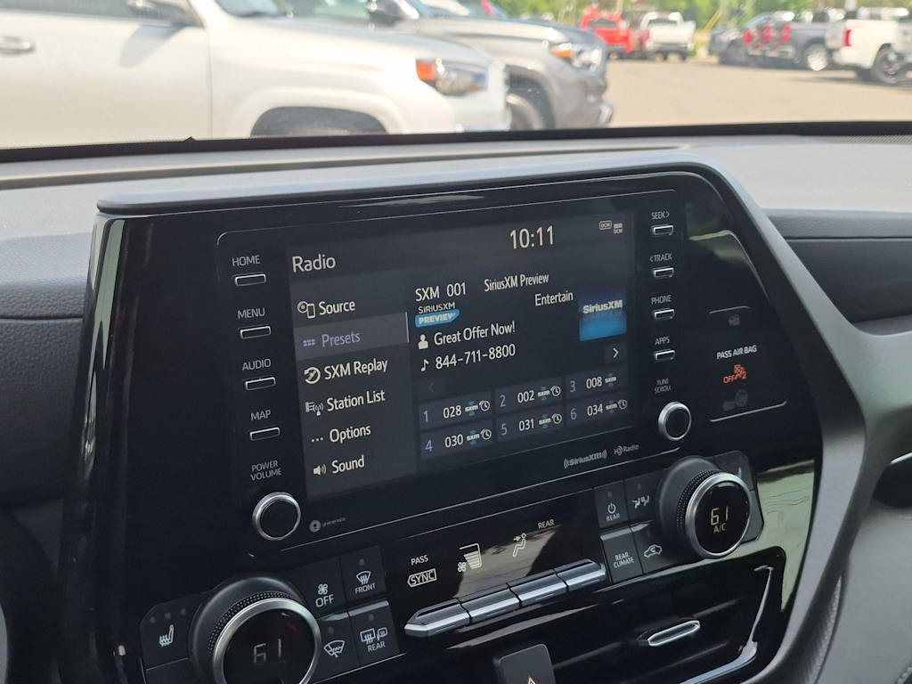 Thumbnail: 2021 Toyota Highlander - 29