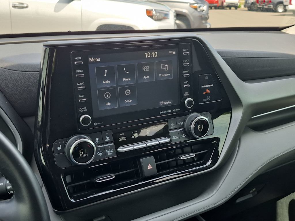 Thumbnail: 2021 Toyota Highlander - 11