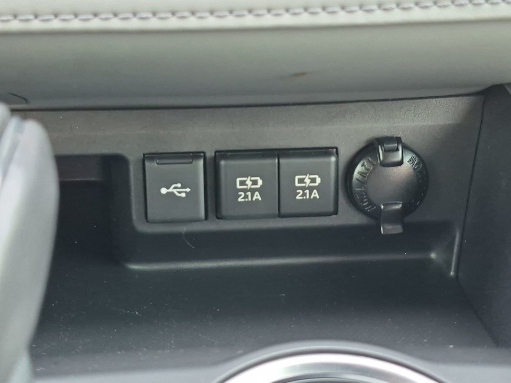 Thumbnail: 2021 Toyota Highlander - 30