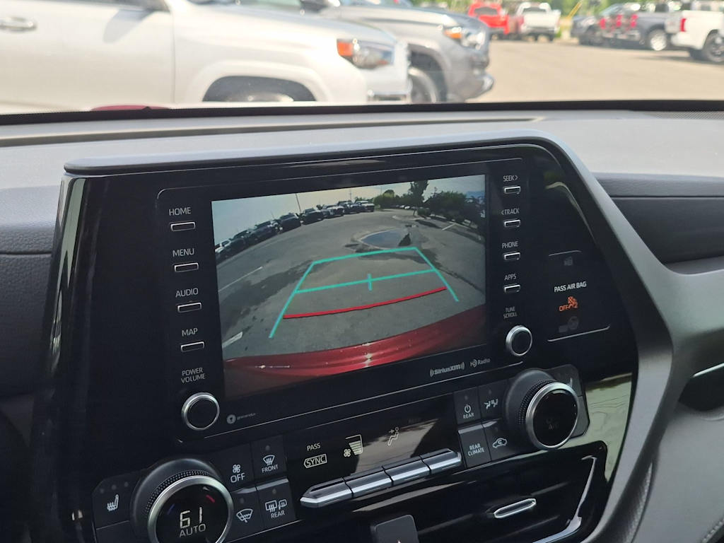 Thumbnail: 2021 Toyota Highlander - 28