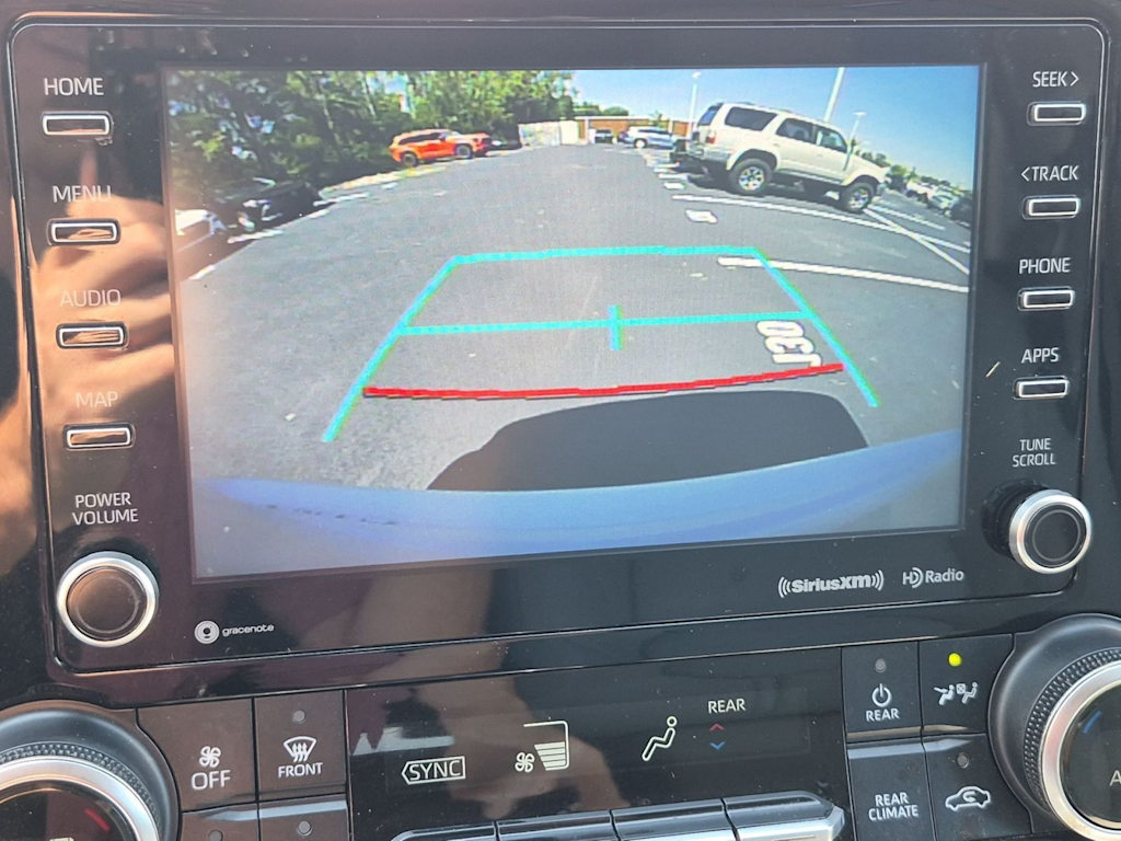 Thumbnail: 2021 Toyota Highlander - 25