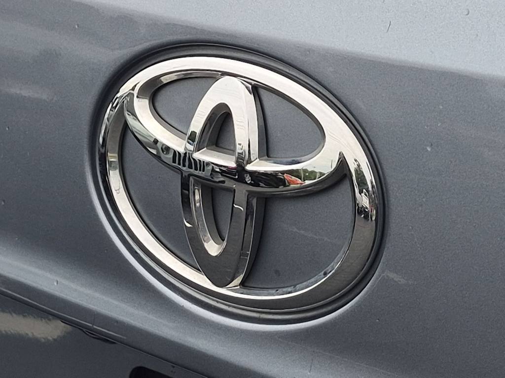 Thumbnail: 2022 Toyota Highlander - 7