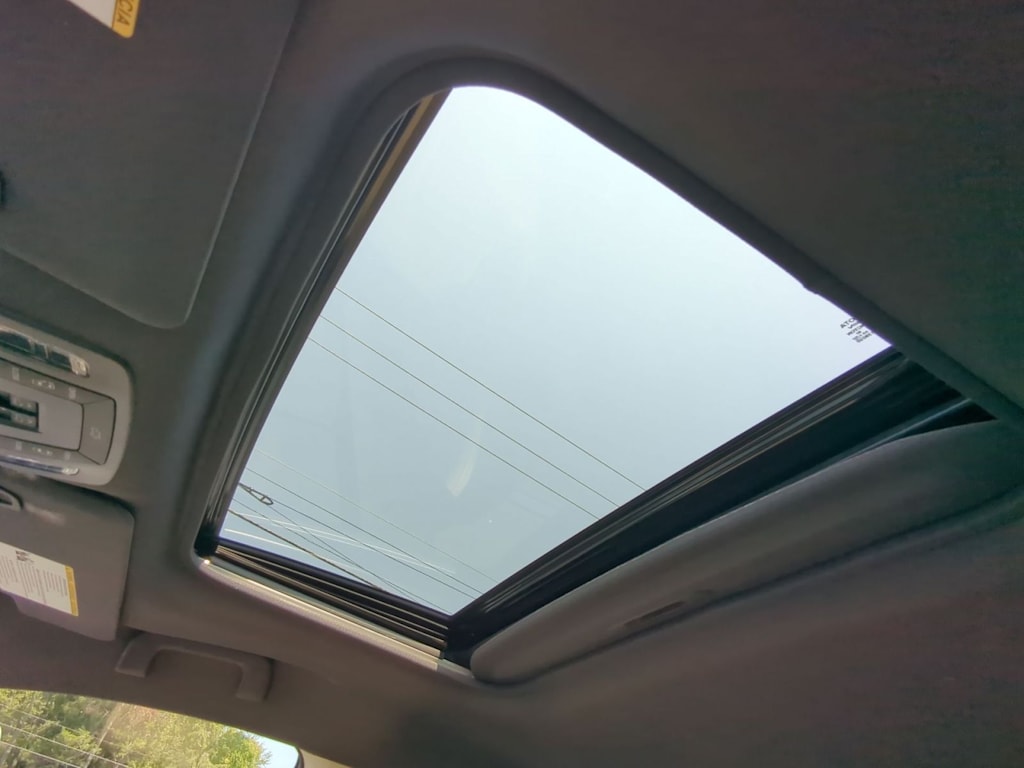 Thumbnail: 2024 Toyota Sienna - 31