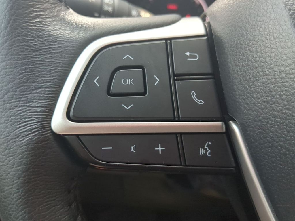 Thumbnail: 2024 Toyota Sienna - 33