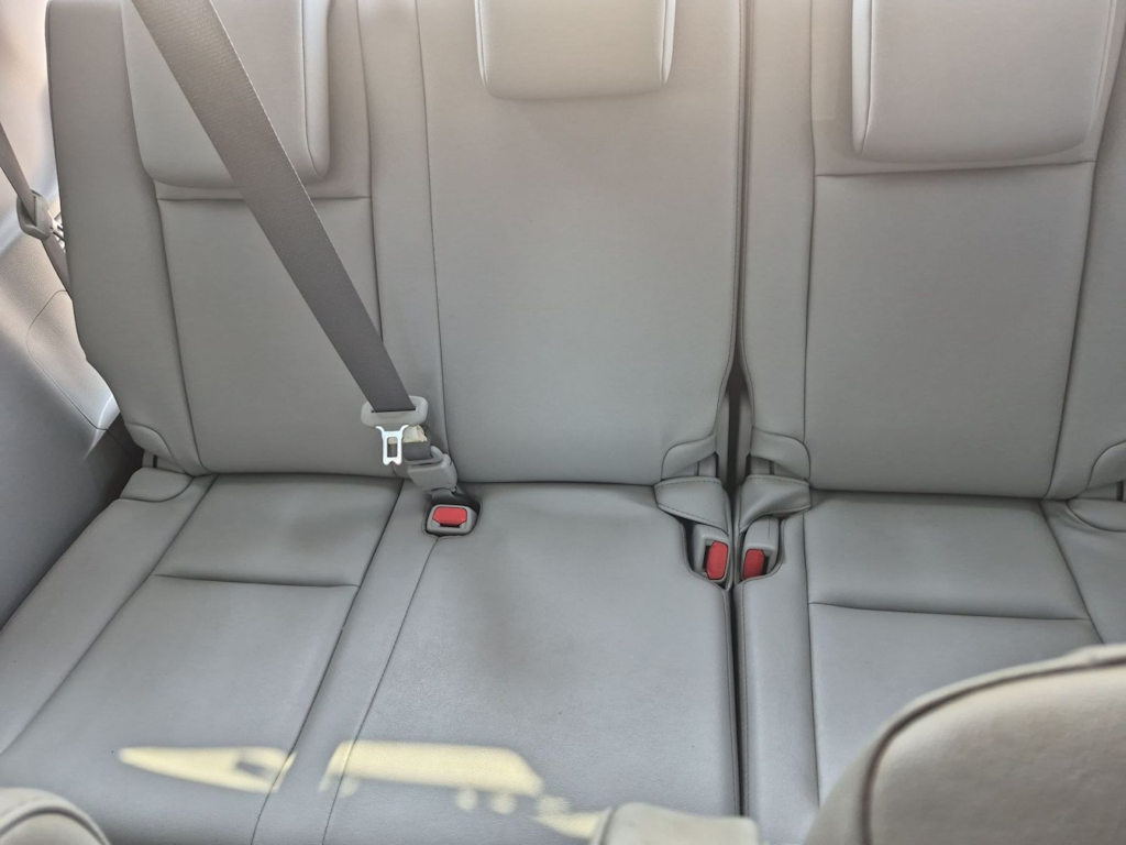 Thumbnail: 2019 Toyota Highlander - 25