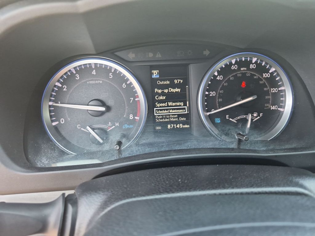 Thumbnail: 2019 Toyota Highlander - 14