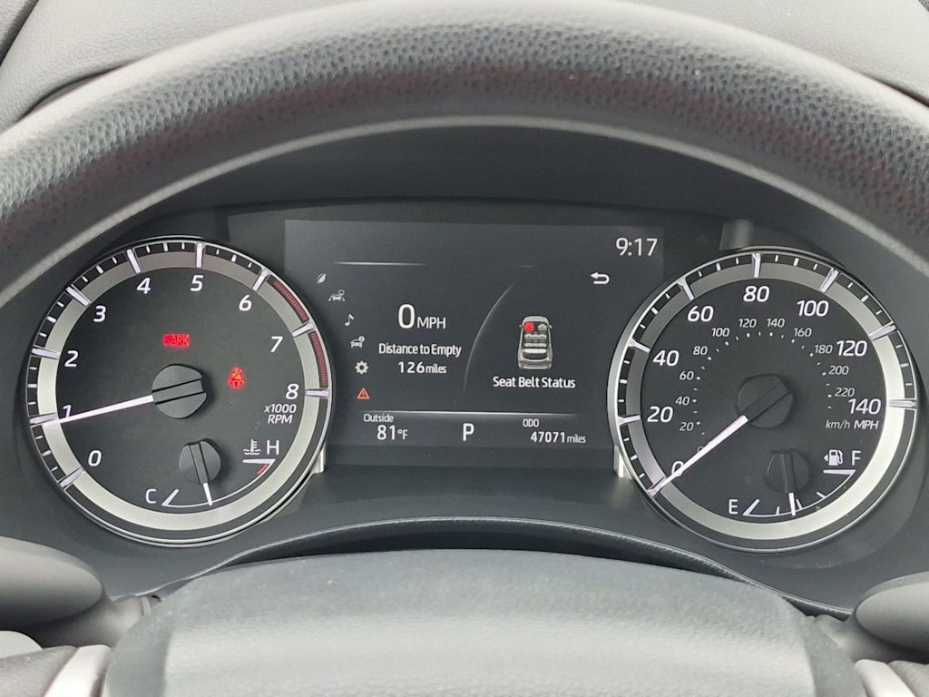 Thumbnail: 2023 Toyota Highlander - 17