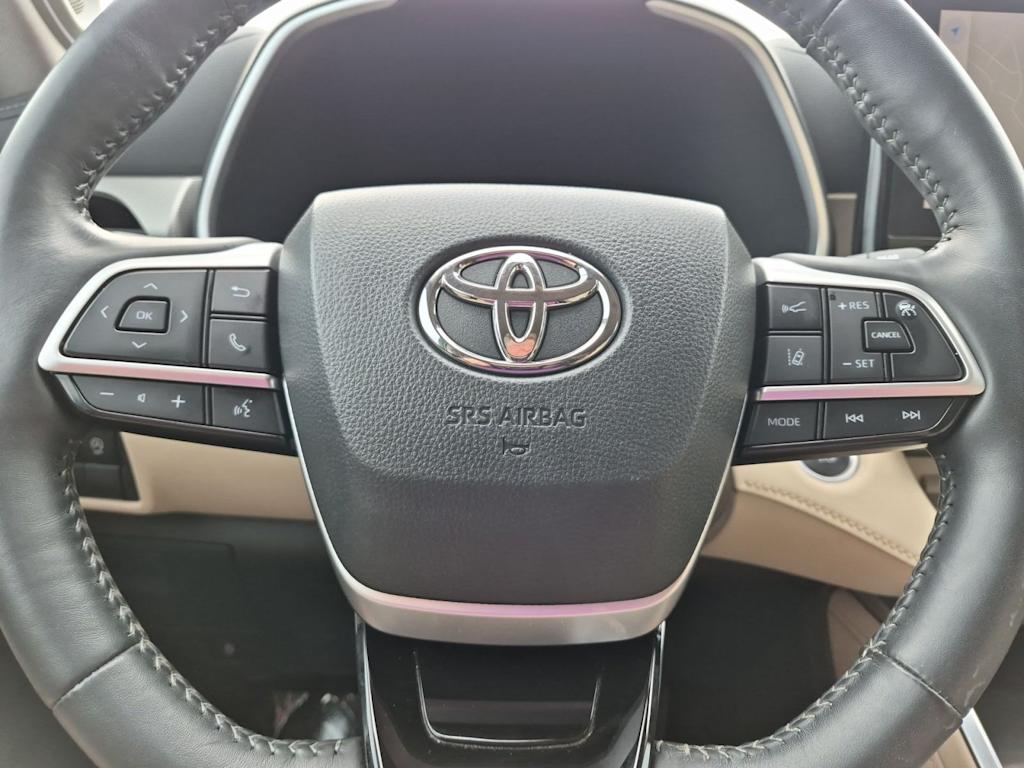 Thumbnail: 2024 Toyota Highlander - 31