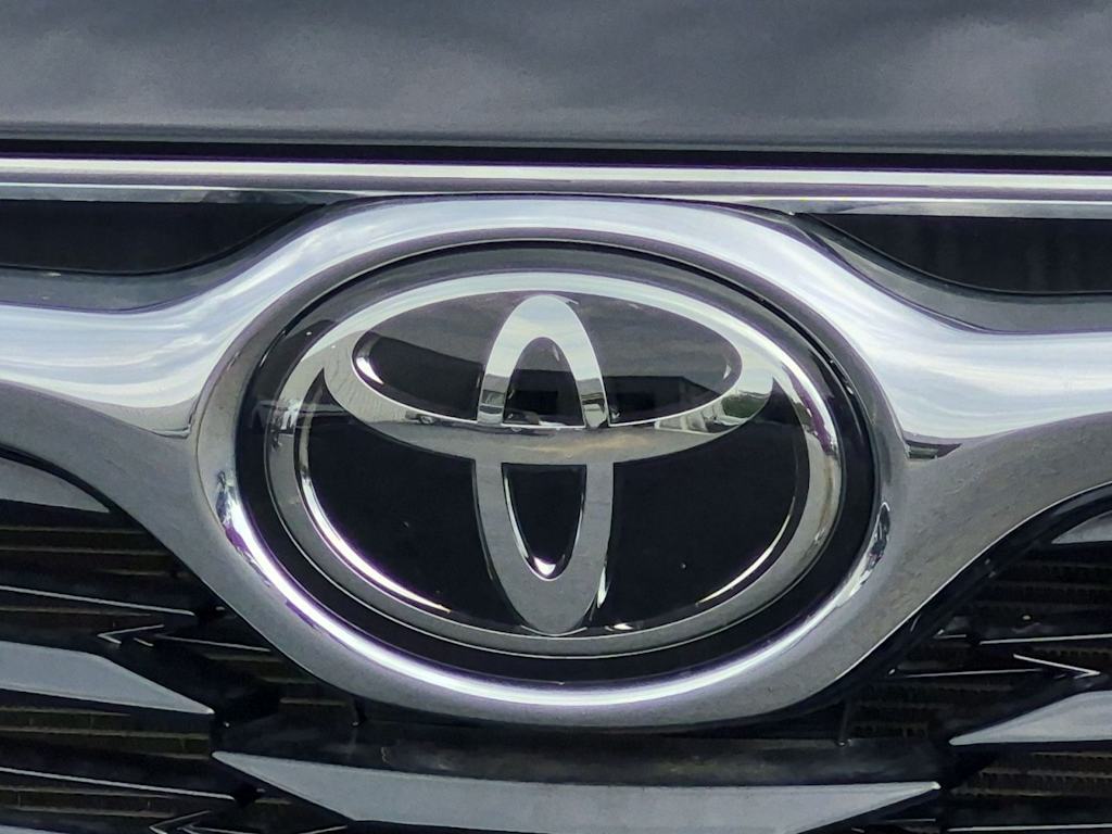 Thumbnail: 2024 Toyota Highlander - 6