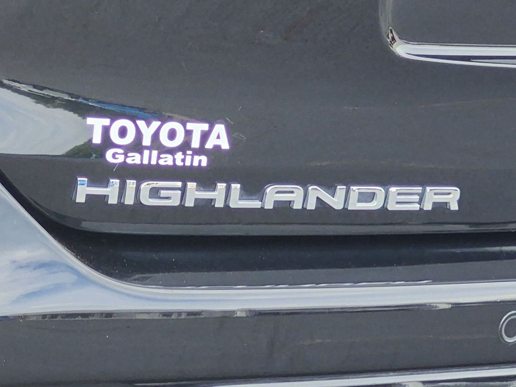 Thumbnail: 2024 Toyota Highlander - 24