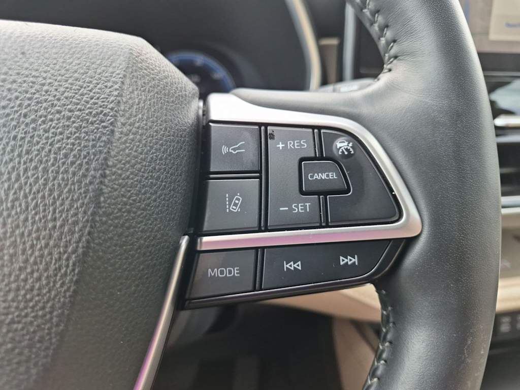 Thumbnail: 2024 Toyota Highlander - 33