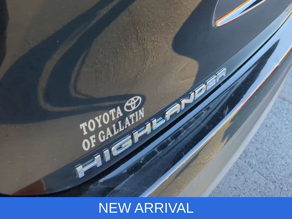 Thumbnail: 2024 Toyota Highlander - 30