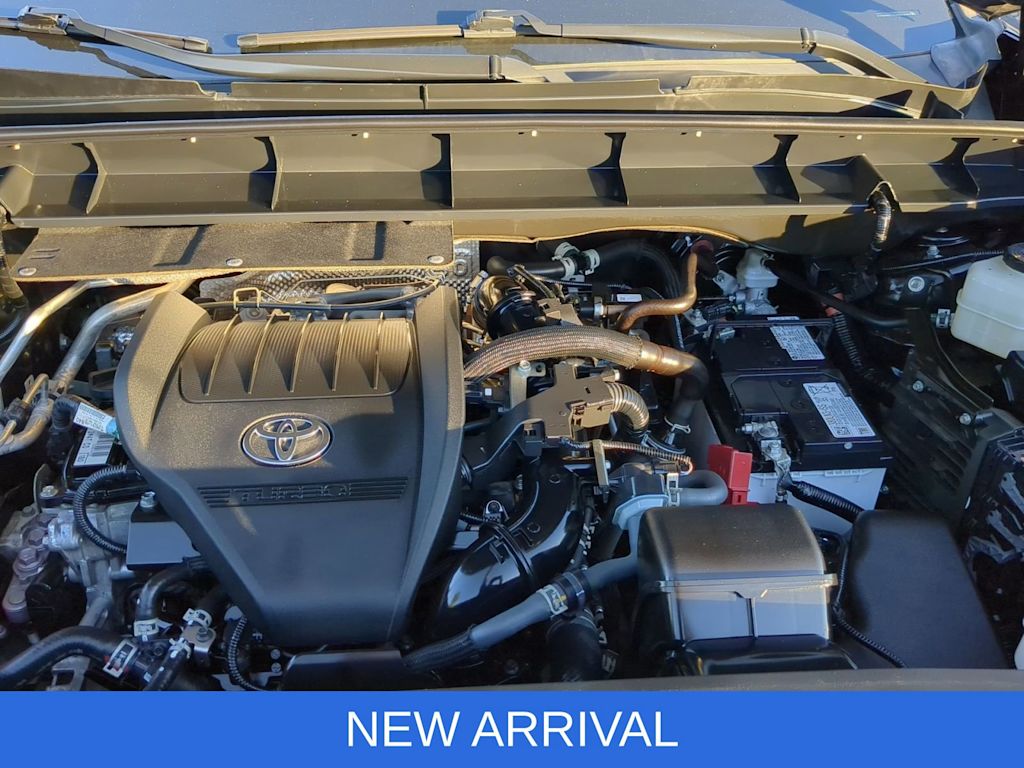 Thumbnail: 2024 Toyota Highlander - 8