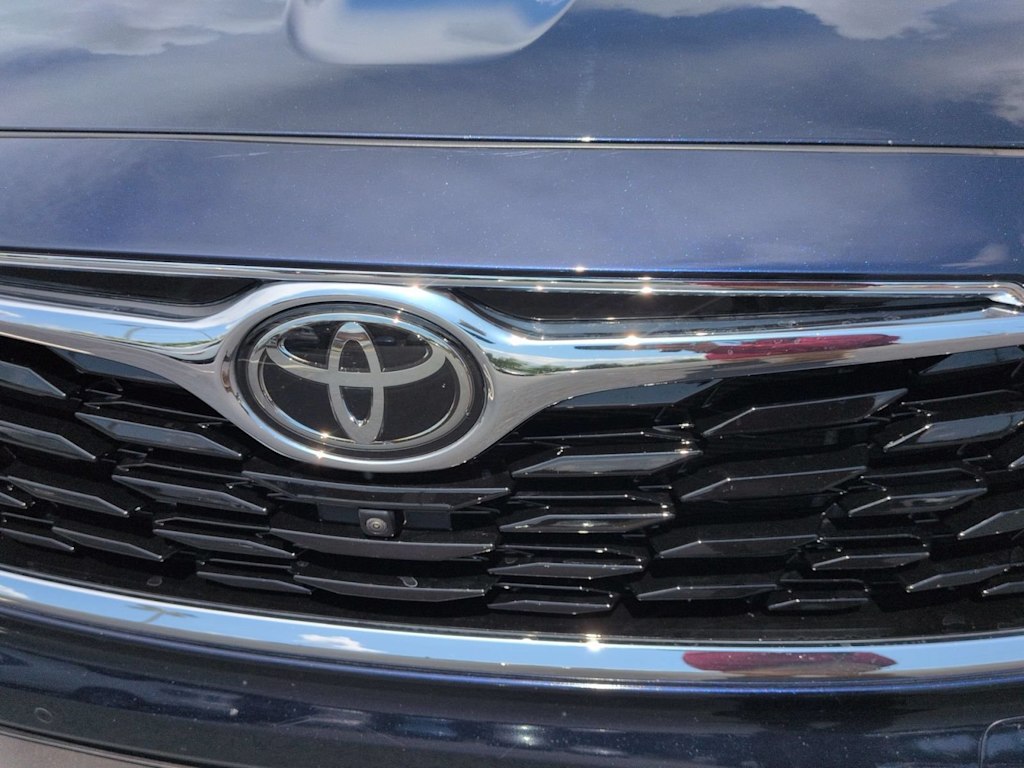 Thumbnail: 2026 Toyota Highlander - 24
