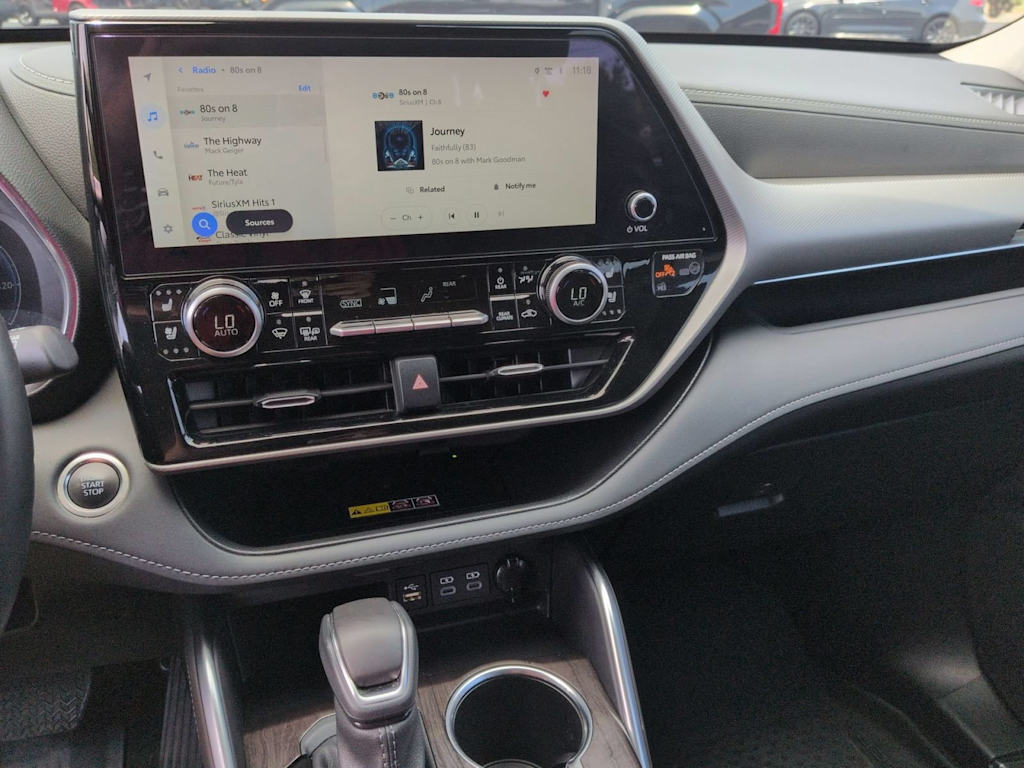 Thumbnail: 2026 Toyota Highlander - 14