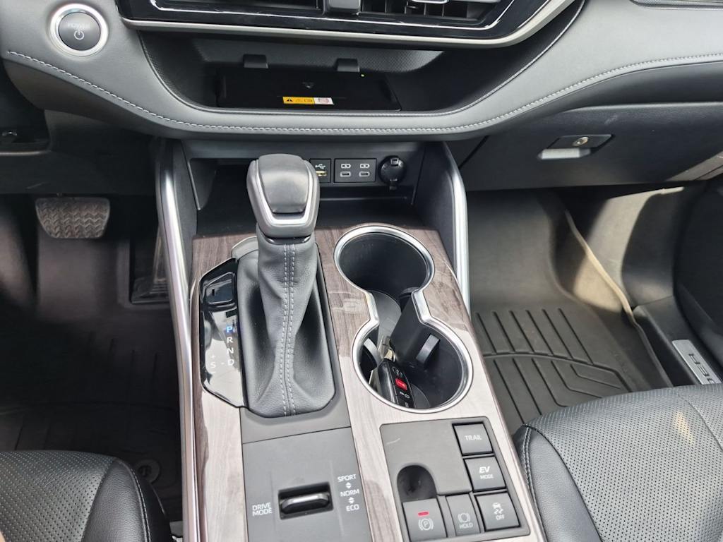 Thumbnail: 2024 Toyota Highlander - 24
