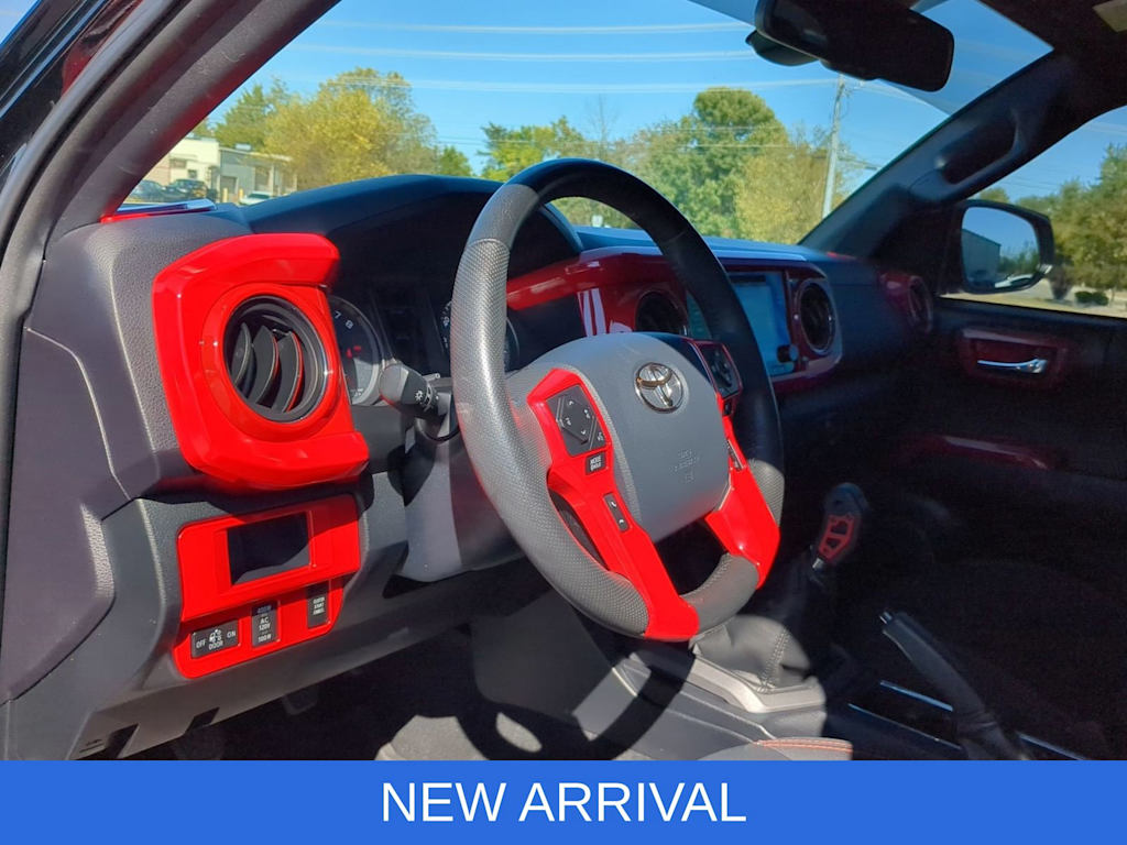Thumbnail: 2019 Toyota Tacoma - 2