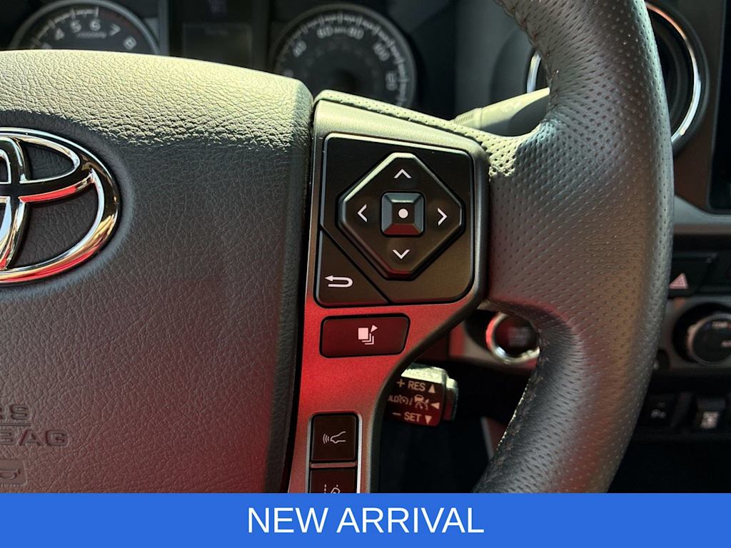 Thumbnail: 2019 Toyota Tacoma - 27